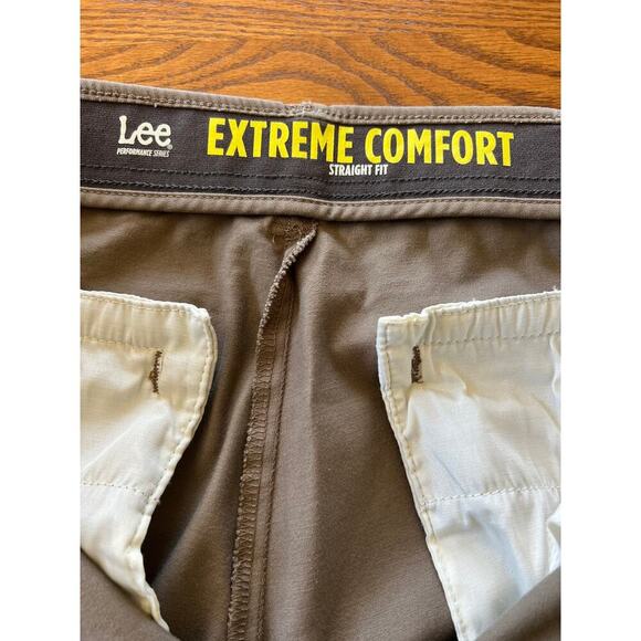 Lee Extreme Comfort brown, Flat Front, men's 38 x 30 casual/dress pants - Picture 7 of 9